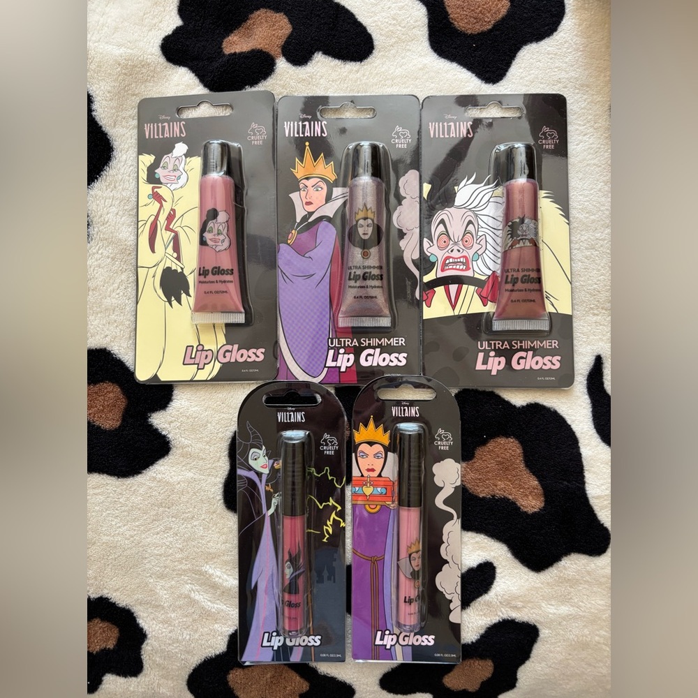 Disney Villains ultra shimmer Lip Gloss set of 5 pieces ,brand new sealed